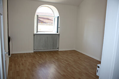 Appartement Chateau Salins 2 pices 59.97 m2 - DISPO DE SUITE ! 1/6