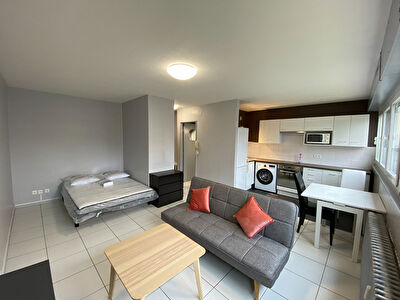 APPARTEMENT MEUBLE - PROCHE SAULCY - DISPO DE SUITE ! 1/5